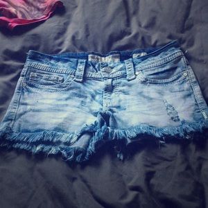 Gently Used BKE shorts size 28